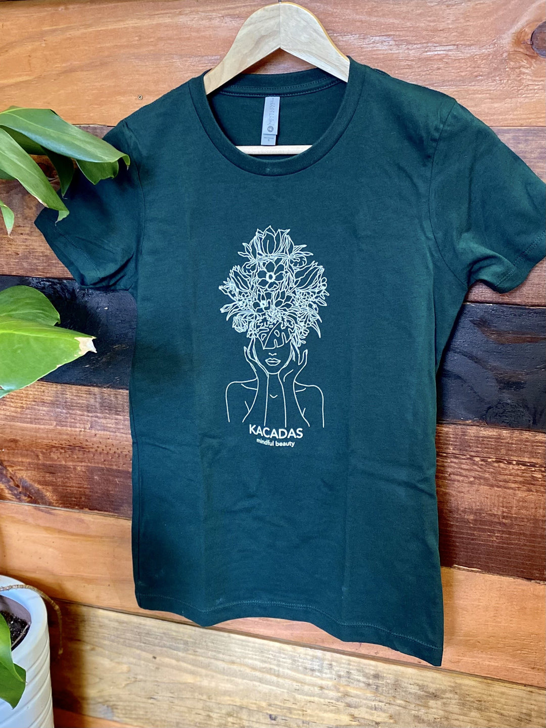 T-Shirt - Kacadas Mindful Beauty