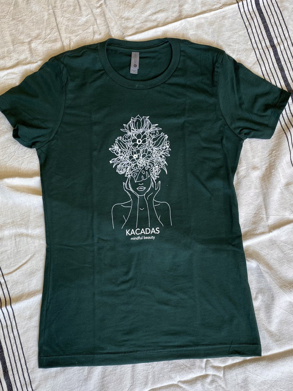 T-Shirt - Kacadas Mindful Beauty